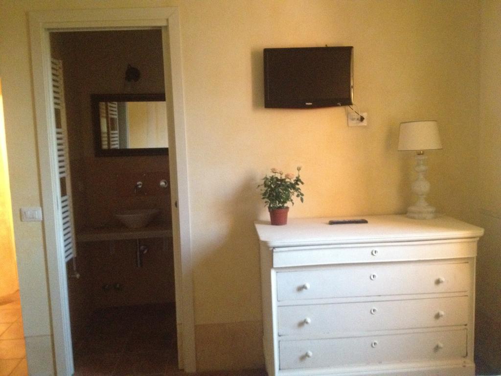 La Locanda Di Ortimino Montespertoli Room photo